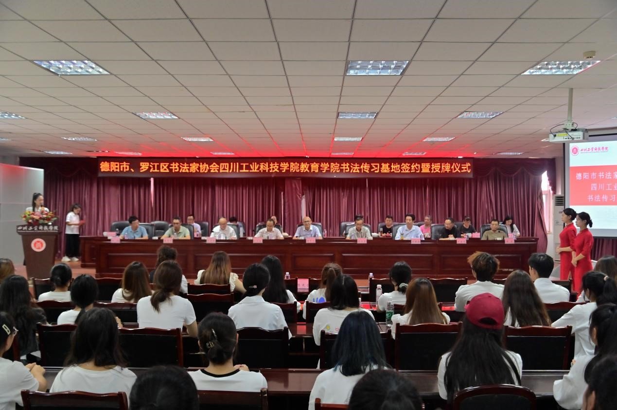 可返回栏目或查看相邻条目